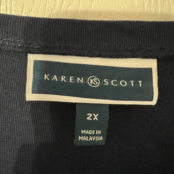 Plus navy T-shirt - Picture 2 of 2